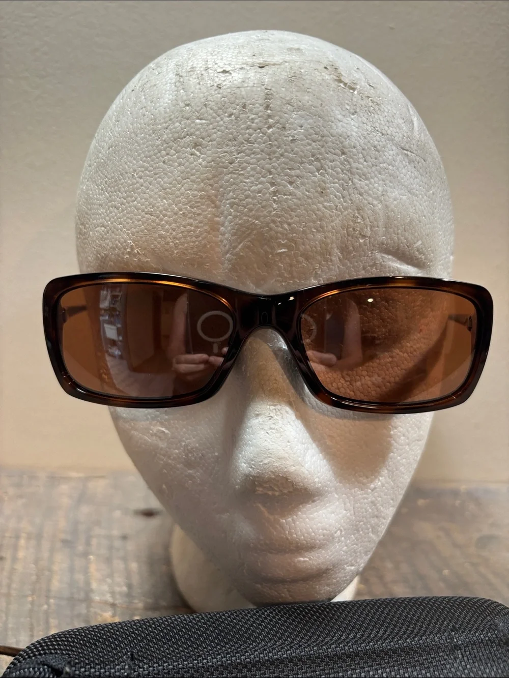 Oakley Hall Pass OO9203 Sunglasses Italy